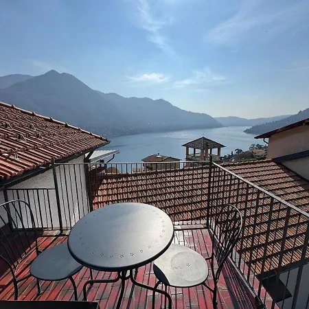 Alberto's Terrace Apartment *
